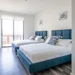 Beverly Luxe I 2Bed 2Bath I Pool I Jacuzzi I Gym I Parking
